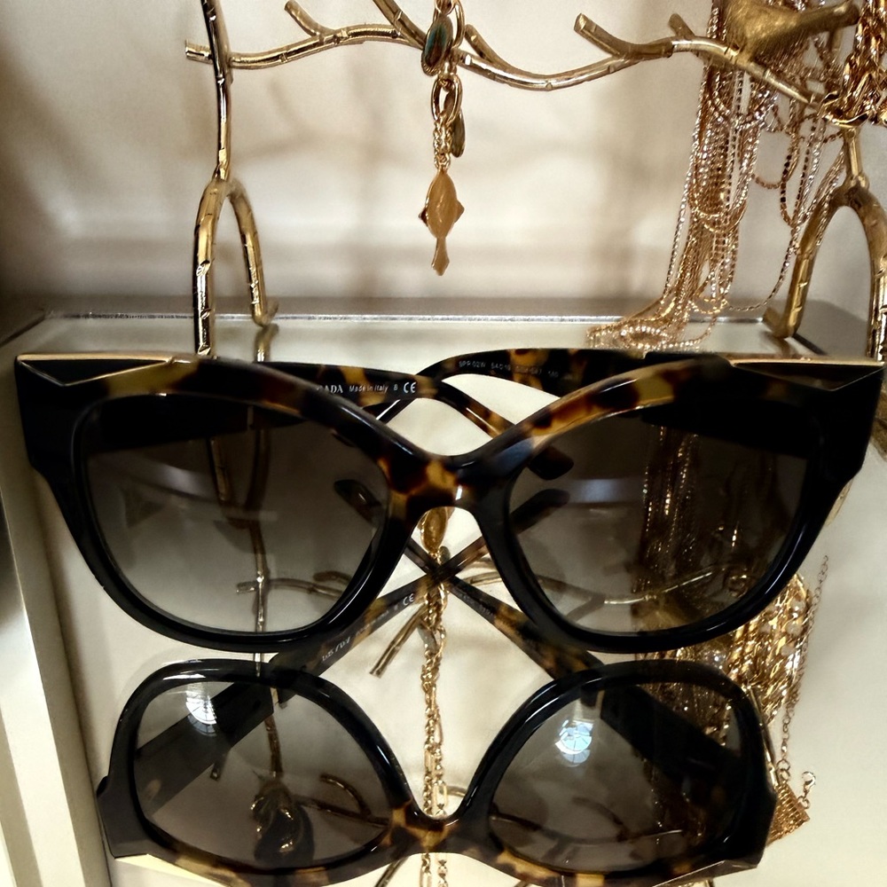 Prada Acetate Black Tortoise Gold Sunglasses Brand New W/O case Made in Italy - Picture 9 of 13